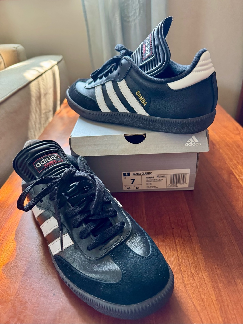 adidas unisex Samba Classic Sneakers - Black & White